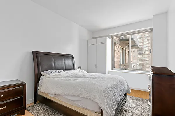 Rented by Douglas Elliman | media 4