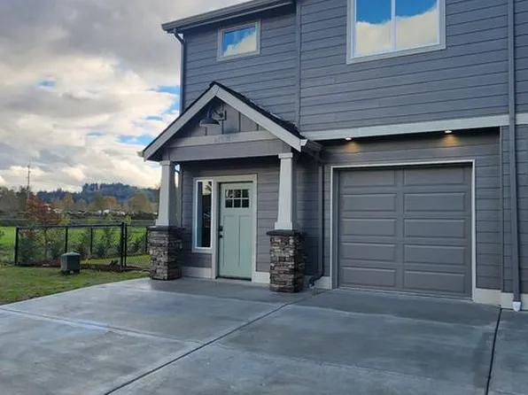 352 Cemetery Rd #A & B, Castle Rock, WA 98611