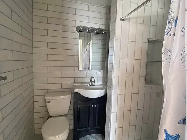 5762 Maspeth Ave #2 — Photo 2
