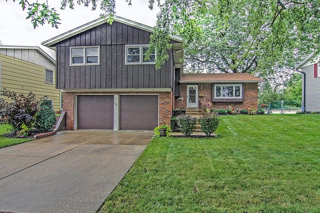 1st image of 16437 Woodlawn West Ave