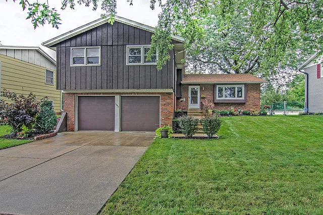 16437 Woodlawn West Ave photo 1