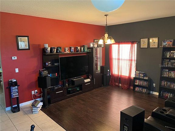3rd image of 2103 Shadow Creek Dr