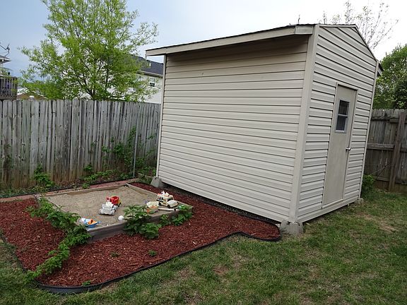 3rd image of 117 Crest Ct