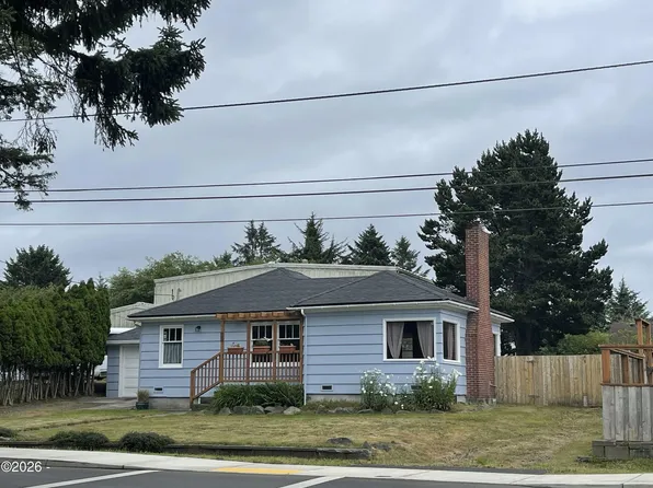 2022 NE 21st St, Lincoln City, OR 97367