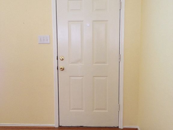 5th image of 312 Willowlake Dr