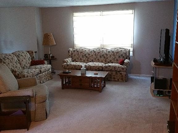 3rd image of 11386 Kenshire Dr