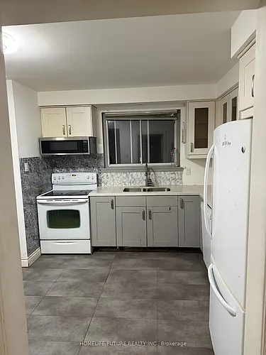 13 Bromley Cres Photo 1