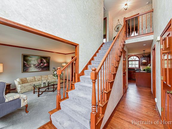 3rd image of 2457 Worthington Dr