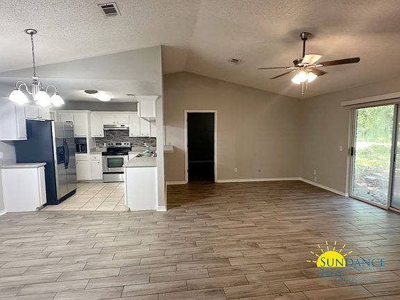 3rd image of 6969 E Bay Blvd