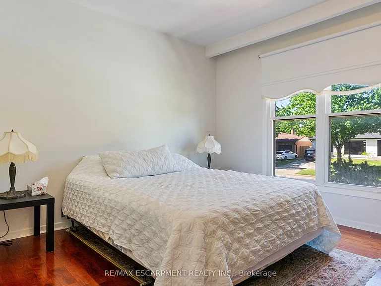 2506 Yarmouth Cres — Photo 18