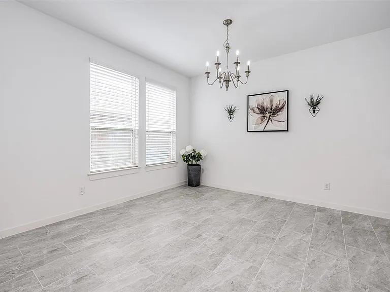 1728 Heron Way — Photo 14