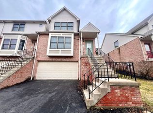 108 Woodcrest Dr, Coraopolis, PA