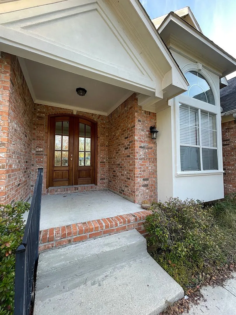 Building Photo - 17817 Suma Hill Rd