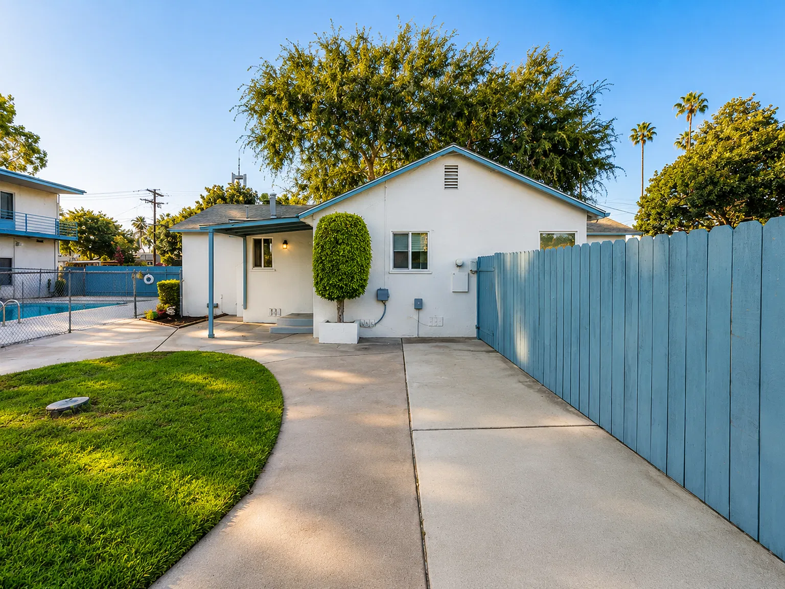 7001 Orange Ave — Photo 4