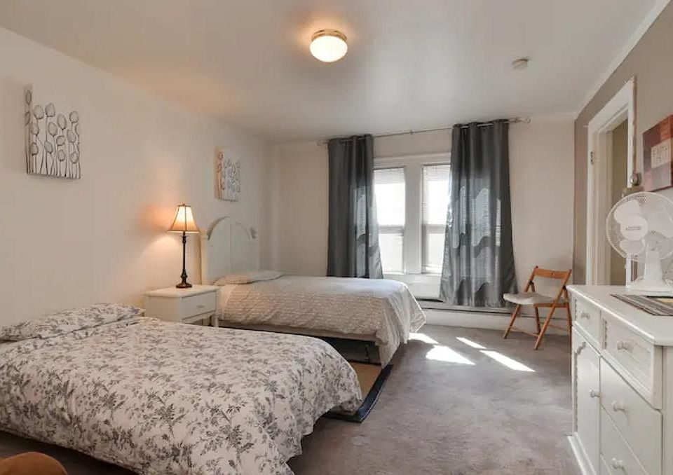 1st image of 4522 Brooklyn Ave NE #212