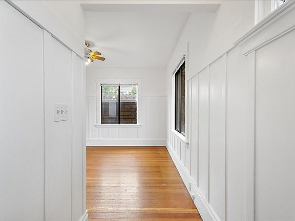 2nd image of 1612 Gould Ct