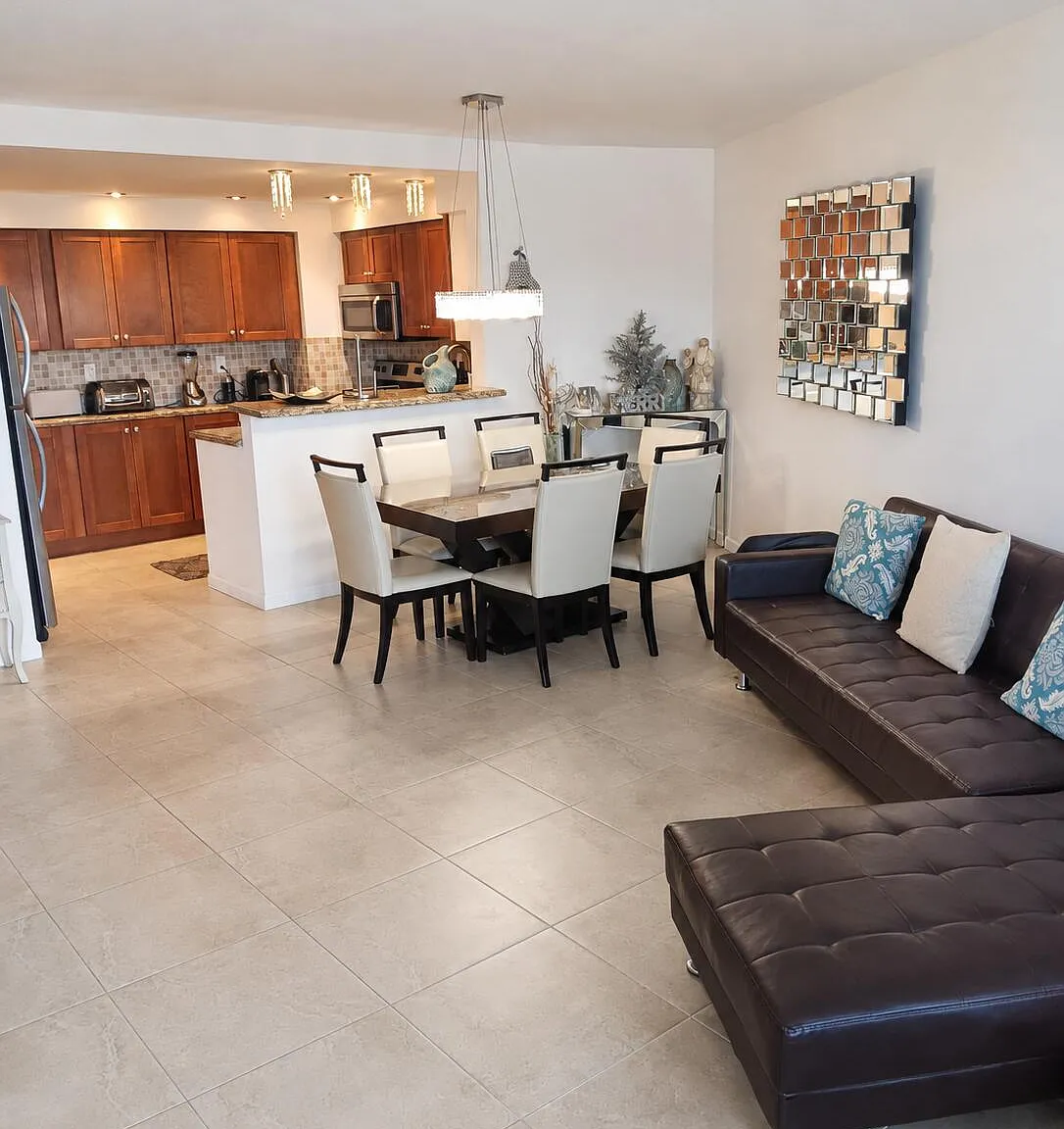 2 bed, 1.0 bath, 825 sqft, $4,000 — Photo 2