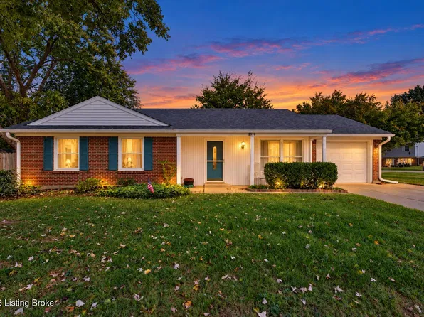 9509 Meadowgate Ct, Louisville, KY 40223