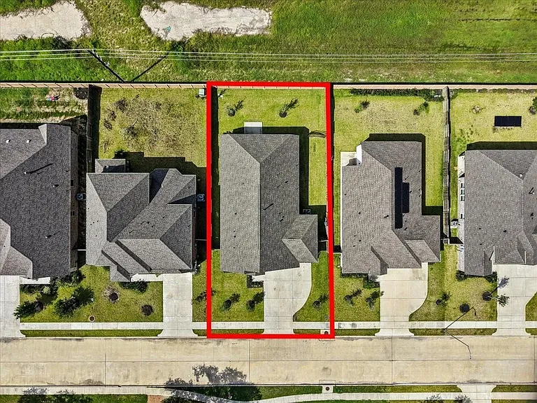 4907 Autumn Hills Trl — Photo 32