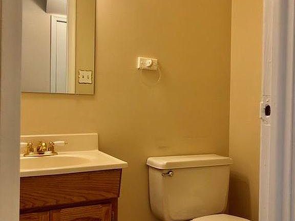 5th image of 9906 Kingsbridge Dr