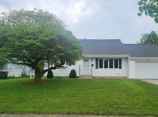 2703 Bosworth Dr, Fort Wayne, IN 46805