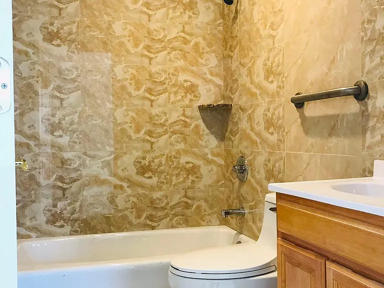 730 Harrison Ave #11 — Photo 9