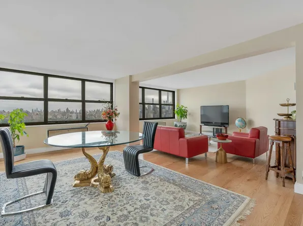 7004 Blvd East image 21 of 39