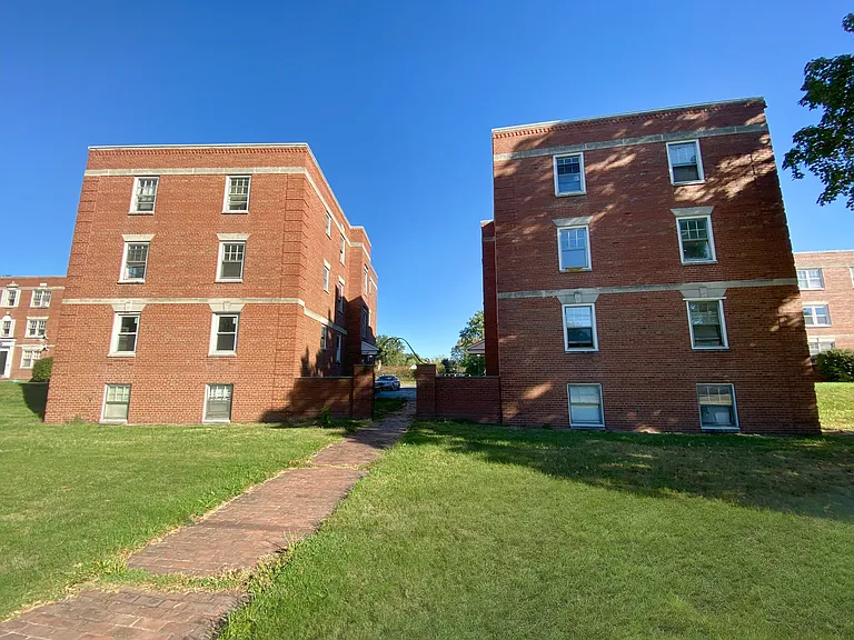 2661 South St SE #J — Photo 26