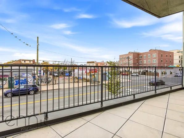 125 Kings Highway image 1 of 25