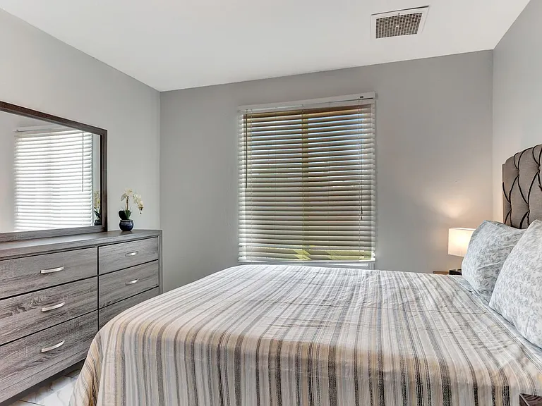1524 E Broadmor Dr — Photo 39