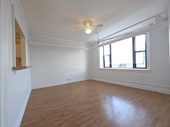 1055 Blvd East image 11 of 22