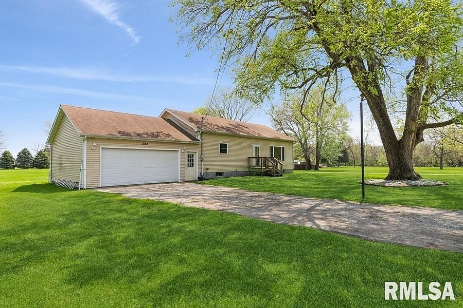 304 N East St, Mineral, IL 61344 Zillow
