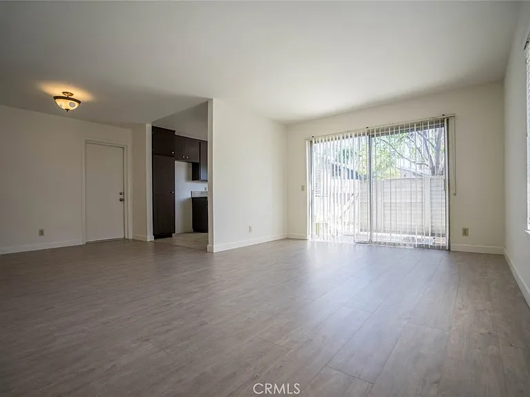 731 Windwood Dr — Photo 5