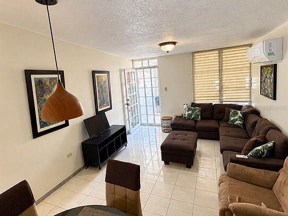 2nd image of 1829 Guama Urb