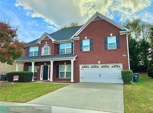 975 Yancey Ct, Loganville, GA 30052