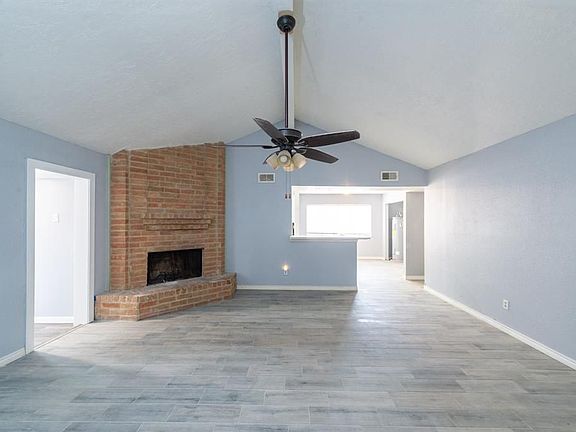 5th image of 3323 Silverside Dr