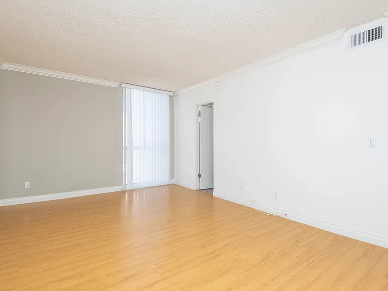 11757 Kiowa Ave #7 — Photo 13