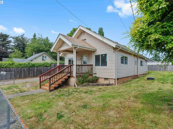 93753 E Mill Ln, Coos Bay, OR 97420