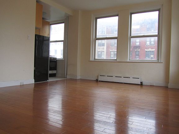 5th image of 223 2nd Ave APT 3C