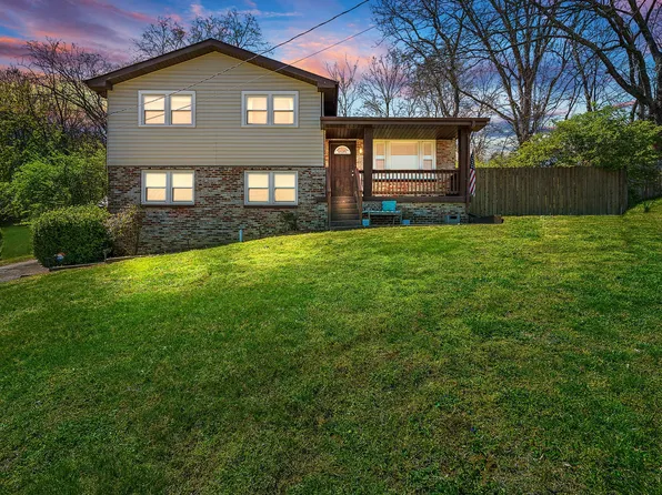 4179 Farmview Dr, Nashville, TN 37218