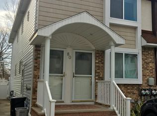 80 Luke Ct, Staten Island, NY 10306