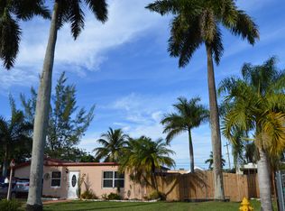 15245 Grant Ln, Homestead, FL 33033