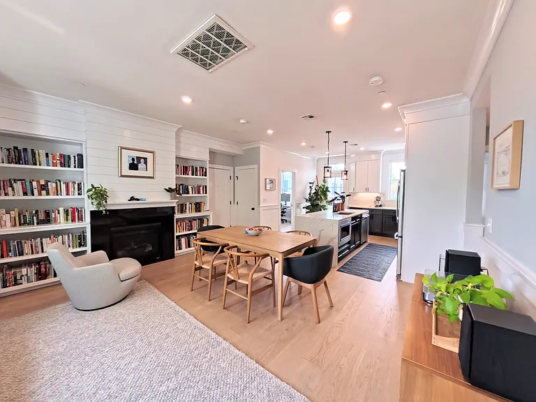 113 Beacon St — Photo 5