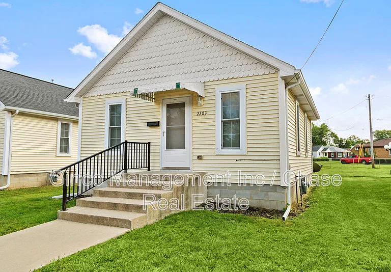 2203 Ottawa Ave #NAPLATE — Photo 1
