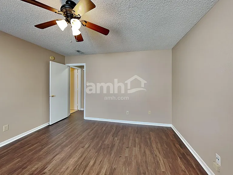 10191 Tournon Dr — Photo 13