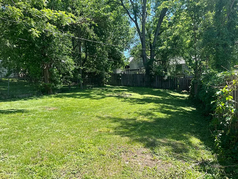 4819 Wirt St — Photo 16