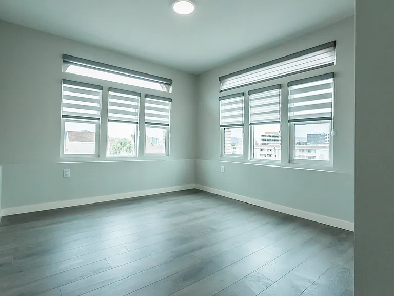 Grand View Apartments — Photo 33