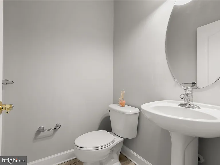 563 Pelican Ave — Photo 22