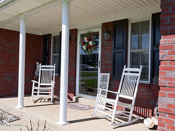 3rd image of 264 Forest Ridge Dr