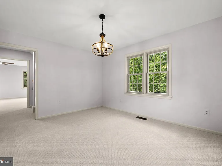 6056 Morgan Ct — Photo 32